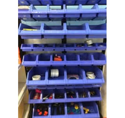 Kệ cơ khí chuẩn bị STEM LAB WORKSHOP kèm các ngăn chứa công cụ, dụng cụ và vật tư